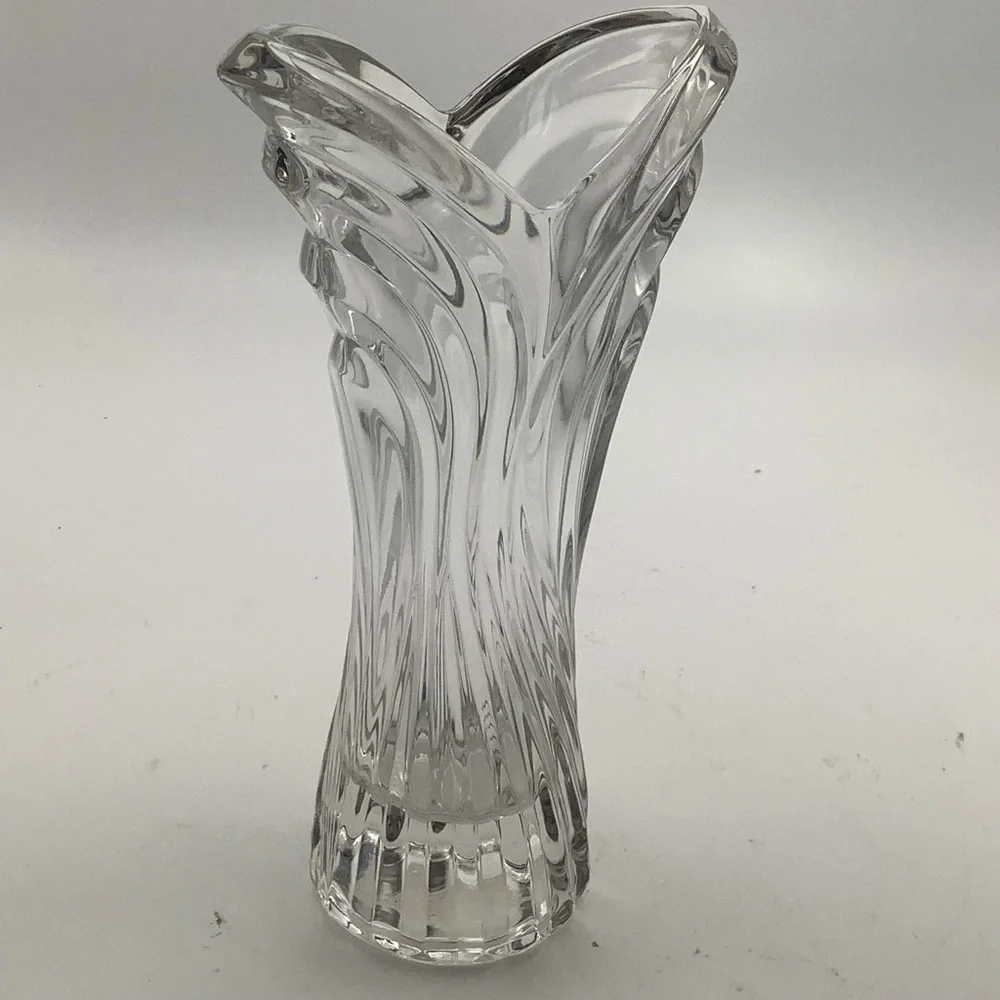 Mikasa Spring Flair 8” Crystal Vase